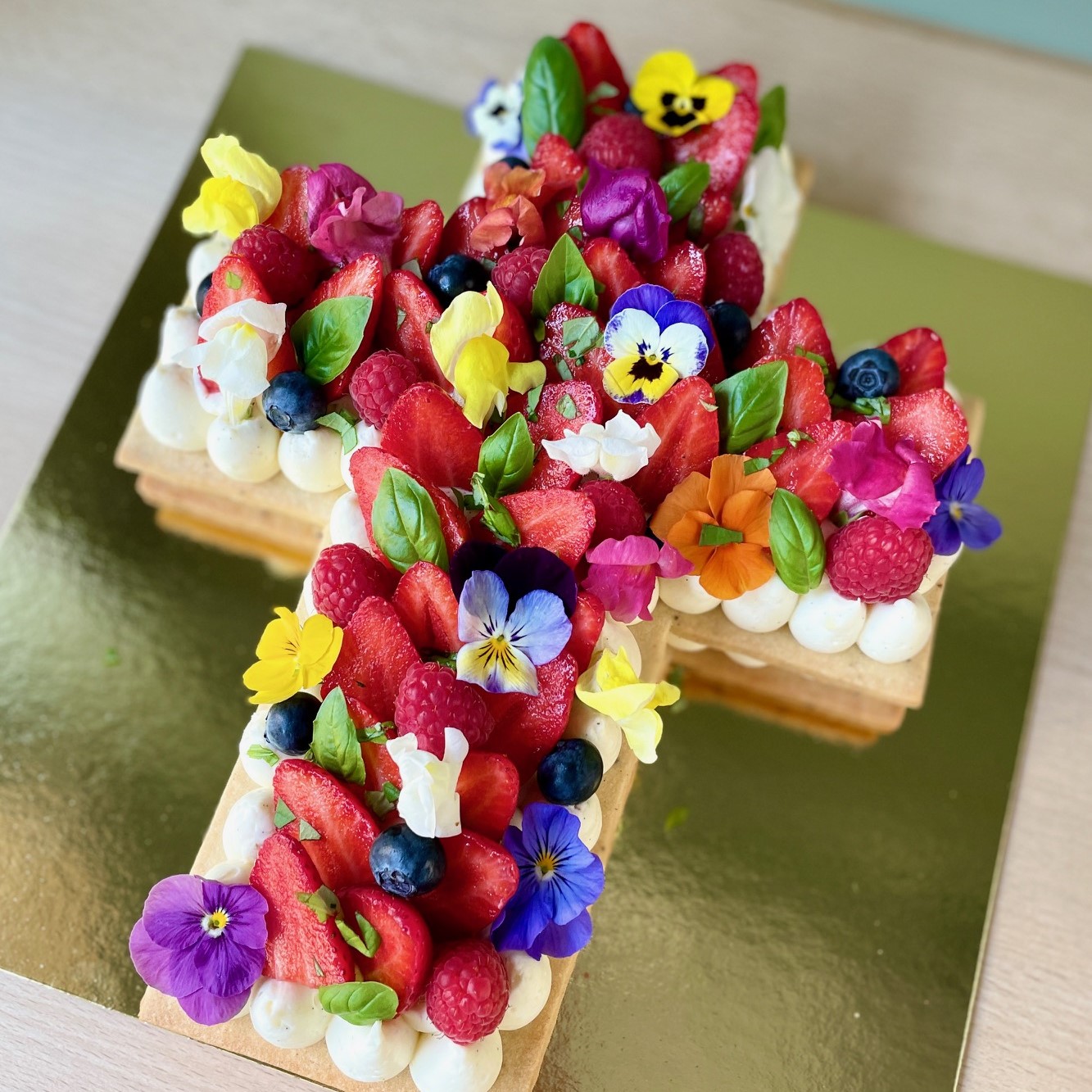 Symbol cake